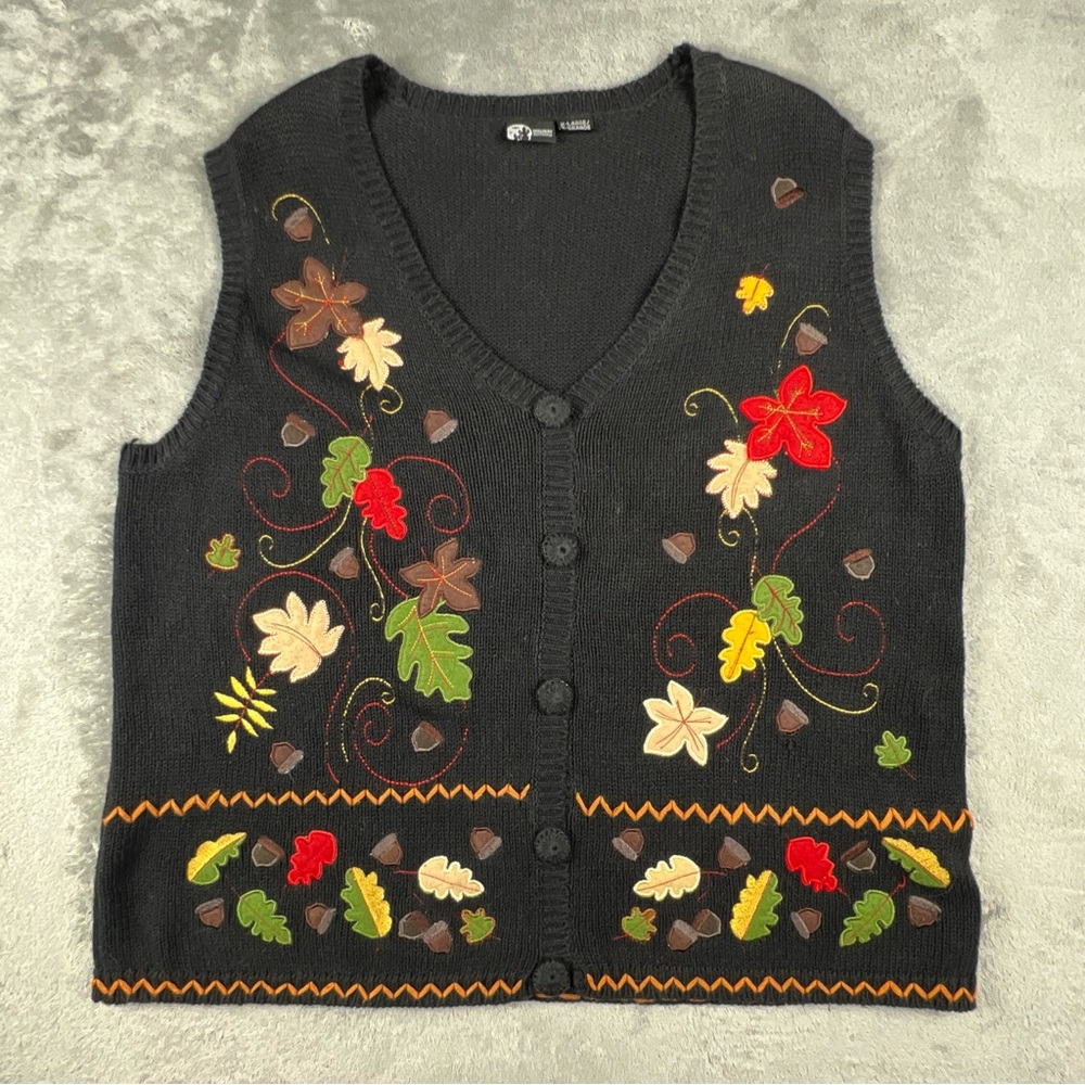 Fall Autumn Sweater Vest Holiday Traditions XL Buttons Embroidered Leaves Acorn